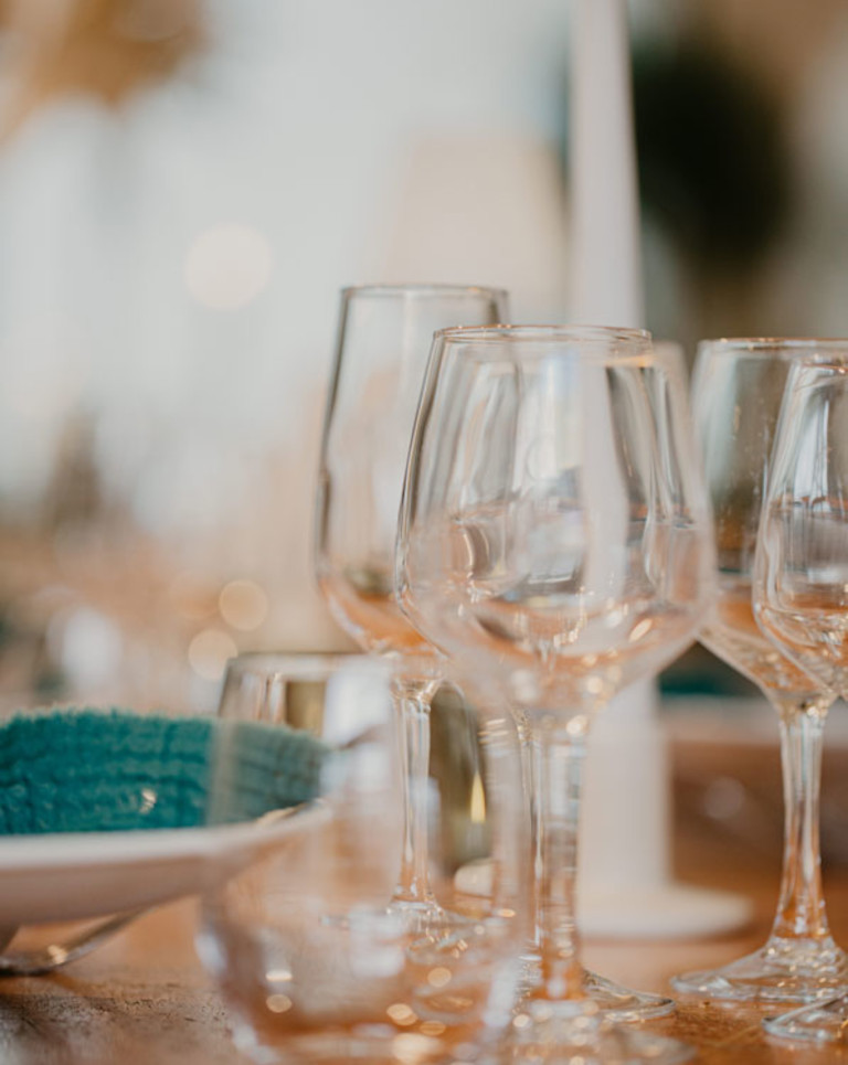 table décorée verres assiette mariage écologique