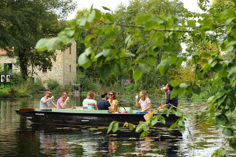 apero embarque a la maison de la riviere